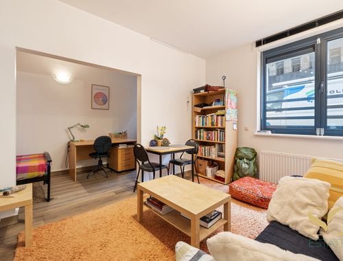                                         Studio te huur in Brussel, € 750
