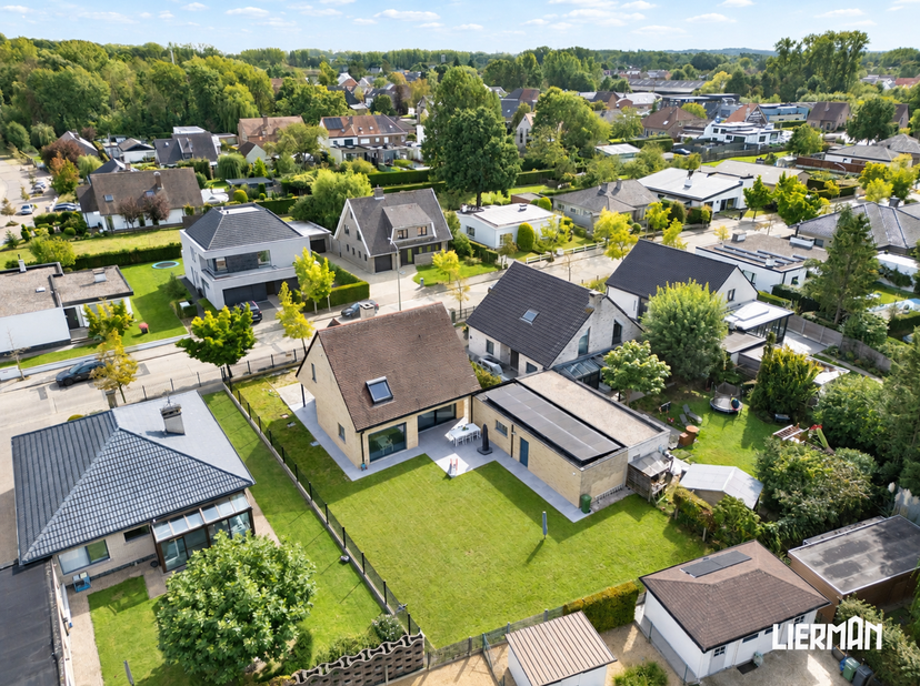 Huis te koop in Pater Rasschaertlaan 17,
                    9320 Erembodegem