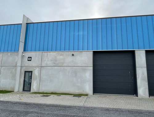                                         Bâtiment d’entreprise à louer à Oostende, € 900
