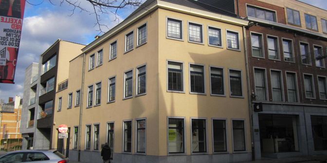 Bien professionnel à louer à Thonissenlaan 1, 3500 Hasselt