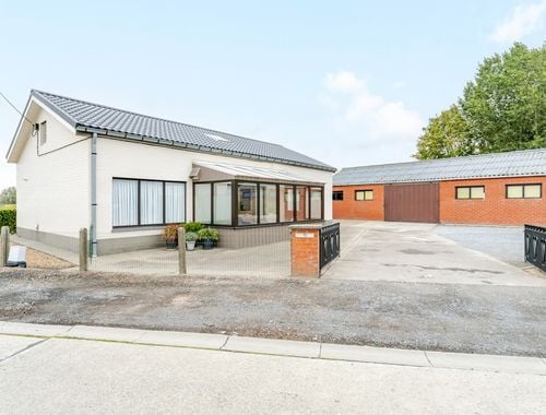                                         Woning te koop in Zwevezele, € 315.000
