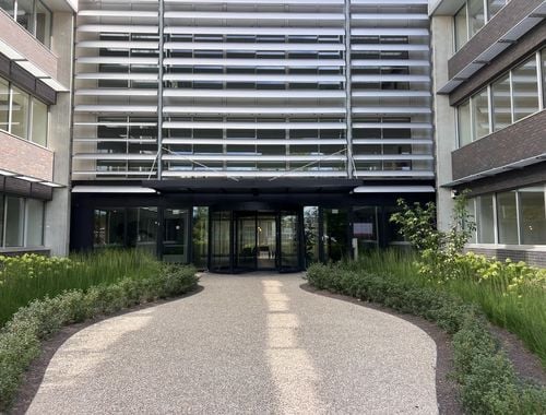                                         Bureaux à louer à Merelbeke, € 23.818,33
