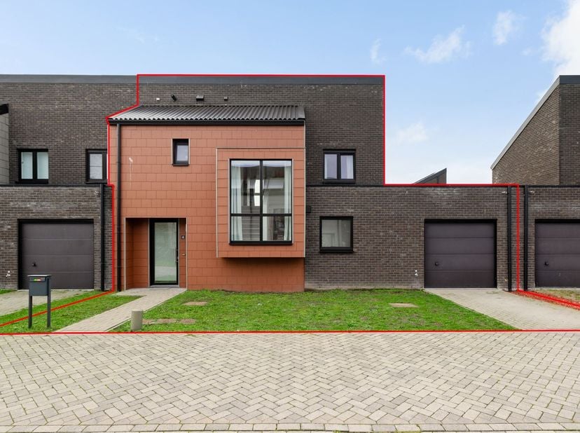 Huis te koop in Gerard Walschaplaan 4,
                    2960 Brecht