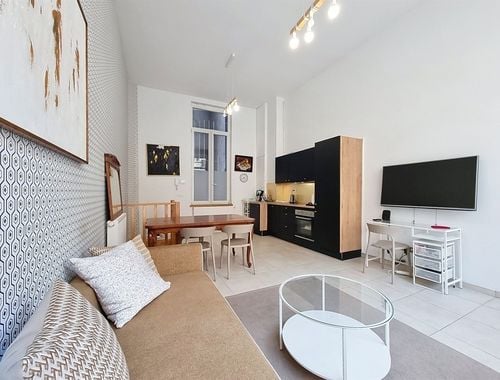                                         Flat te huur in Brussel, € 1.050
