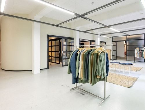                                         Bureaux à louer à Antwerpen, € 3.877,50
