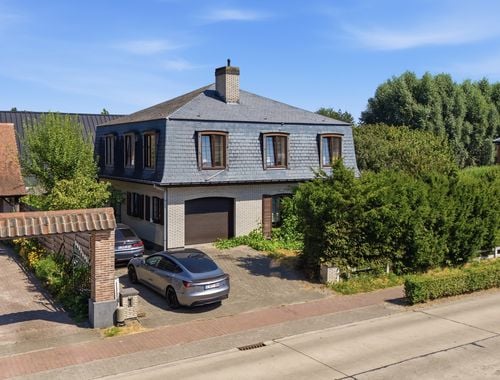                                         Villa à vendre à Lochristi, € 400.000
