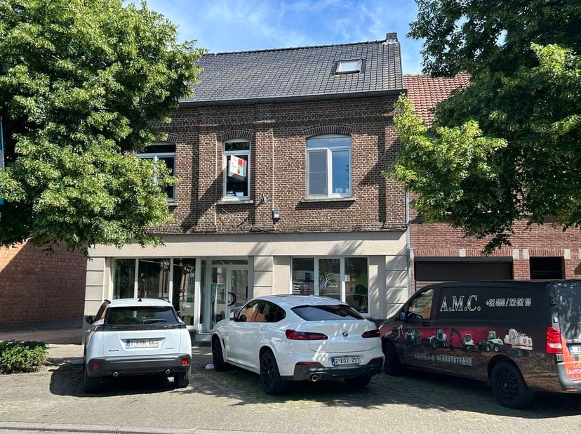 Ben jij op zoek naar een appartement midden in het centrum van Bocholt? Dan hebben wij gevonden wat jij zoekt!<br />
Het appartement is gelegen op de