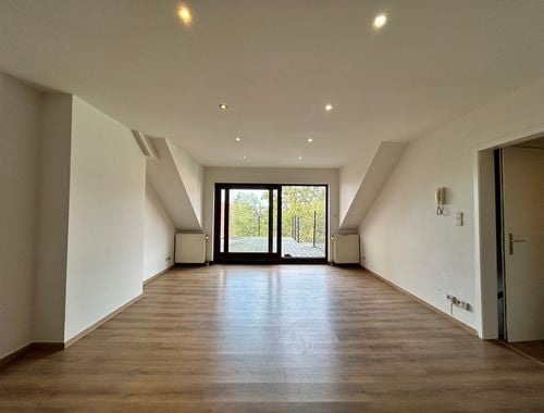                                         Duplex à louer à Saint-Gilles, € 1.470
