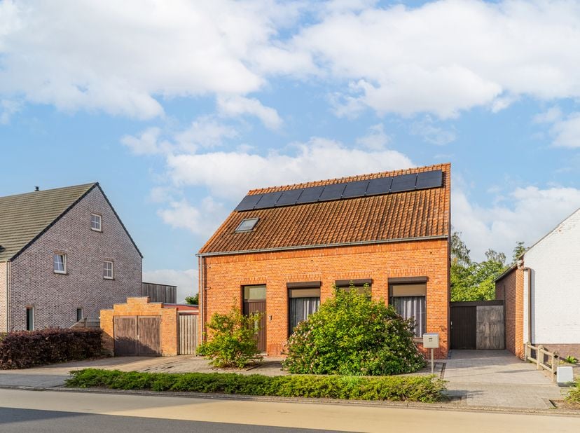 Huis te koop in Nieuwedijk 23,
                    2480 Dessel