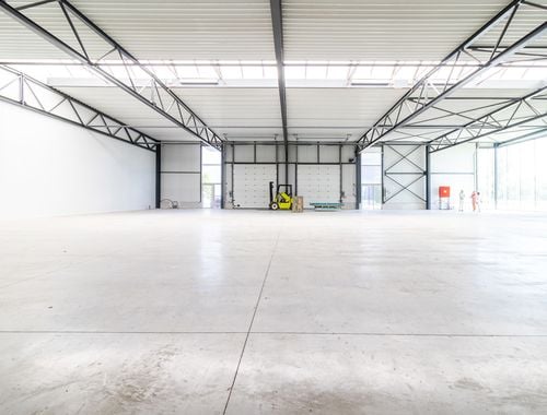                                         Opslagplaats te huur in Achêne, € 1.600
