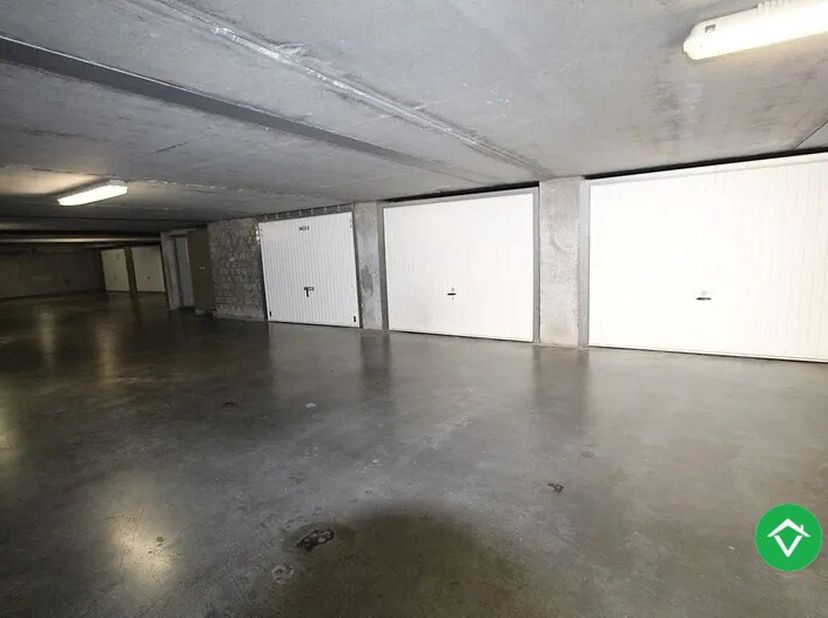 Garage à louer
                    à 8680 Koekelare