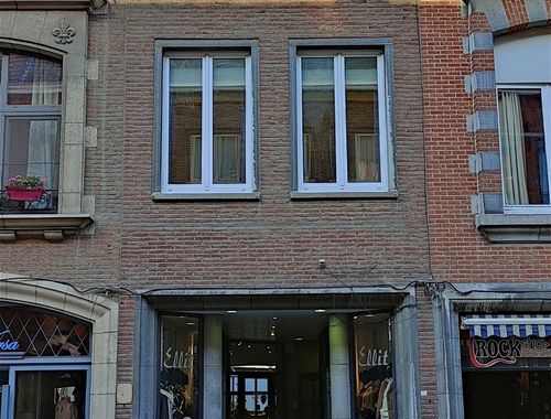                                         Gemengd gebruik te koop in Tournai, € 390.000
