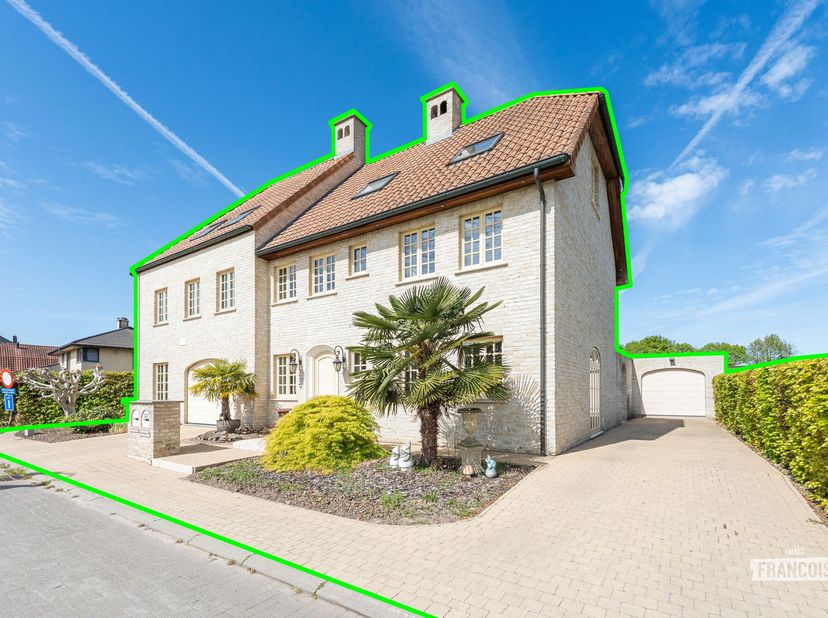Huis te koop in Sint-Fledericusstraat 55B,
                    9520 Vlierzele