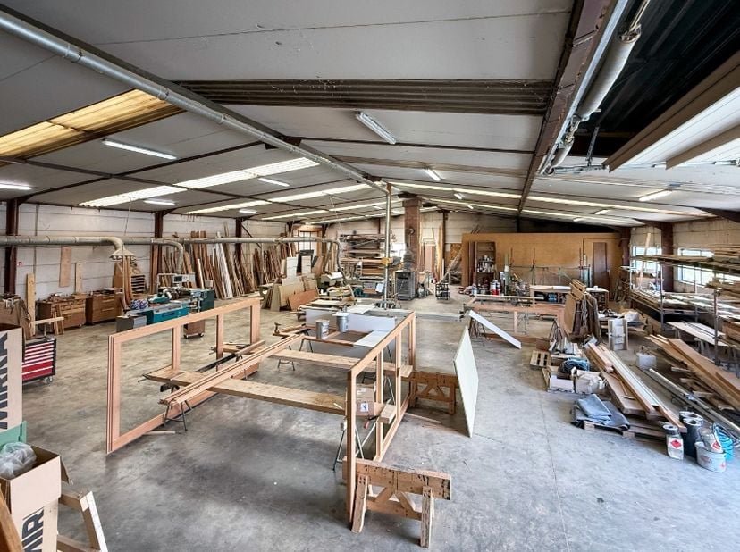 Bien professionnel à vendre à Nieuwbaan 136,
                    1785 Merchtem