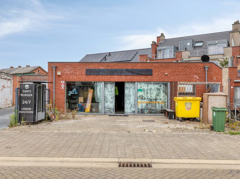 Bien professionnel à vendre
                    à 2450 Meerhout