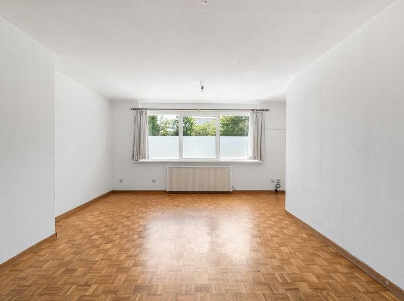 À vendre : appartement 1 chambre à Gand, situé sur la Koningin Fabiolalaan, à quelques pas de la gare Gent-Sint-Pieters. Cet appartement fermé bénéfic