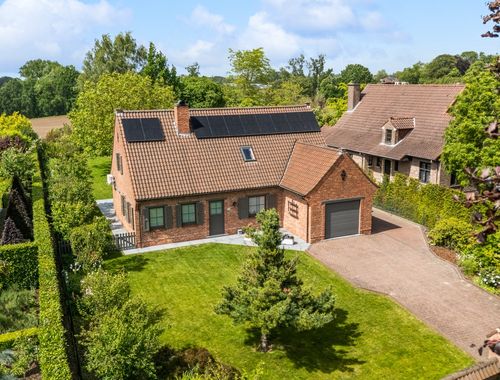                                         Villa à vendre à Kruishoutem, € 780.000
