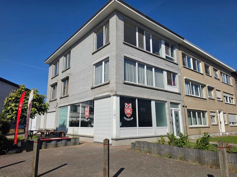 Appartement te koop in Maria de Heeltstraat 11 bus 2,
                    2100 Deurne