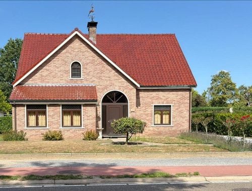                                         Villa te koop in Hechtel, € 540.000
