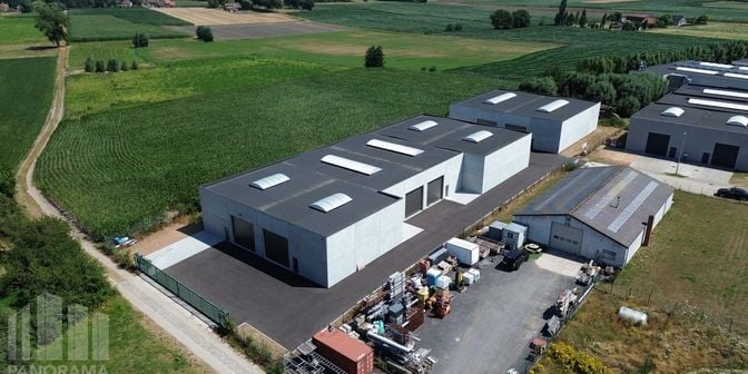 Bedrijfsvastgoed te koop in Zangersbos 40-42, 8211 Aartrijke