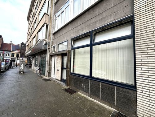                                         Espace de bureaux à louer à Borgerhout, € 1.500
