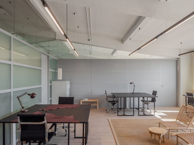 Prachtige co-working space nabij het centrum van Gent en tal van invalswegen waar creativiteit en ondernemerschap gestimuleerd worden!&amp;nbsp;<br />
De