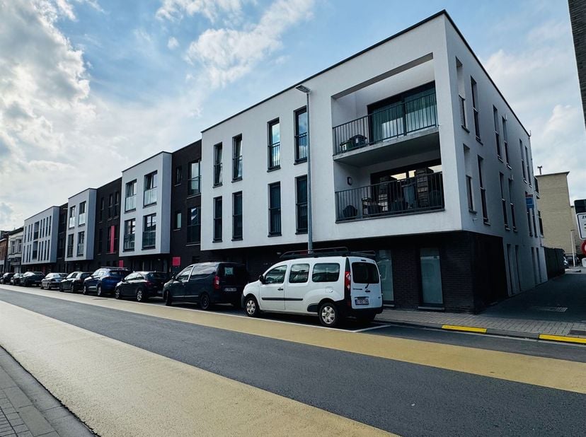 Appartement te huur in Driekoningenstraat 86 86 bus 102,
                    9100 Sint-Niklaas