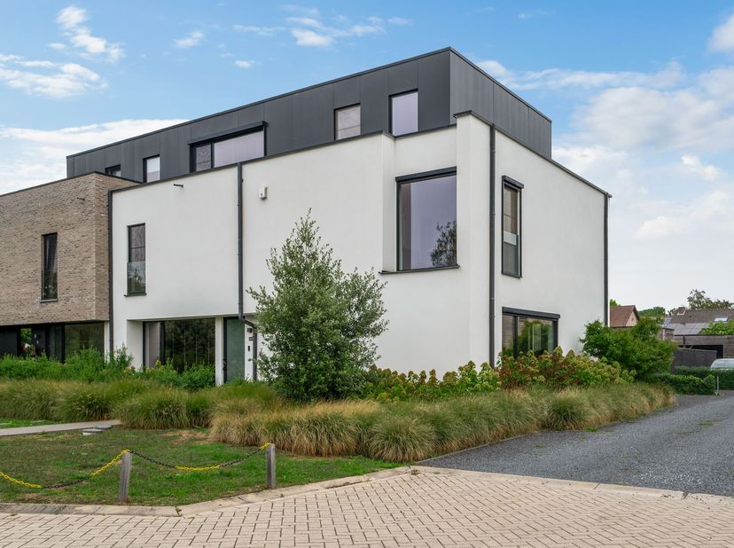 Huis te koop in Rabesdijk  17,
                    2288 Bouwel