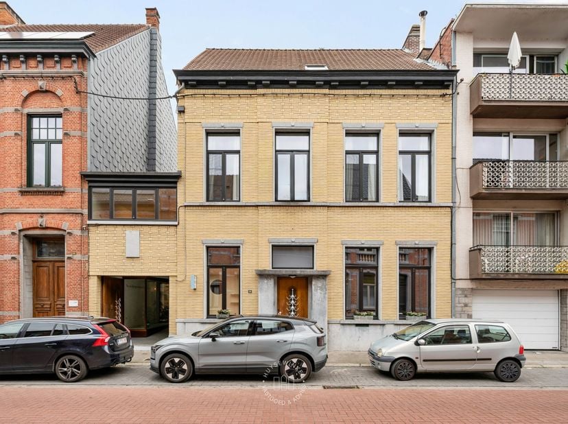 Huis te koop in Stationsstraat 31,
                    9220 Hamme