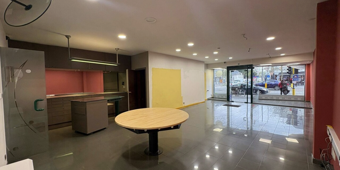 Bedrijfsvastgoed te koop in Cogelsplein 38, 2100 Deurne