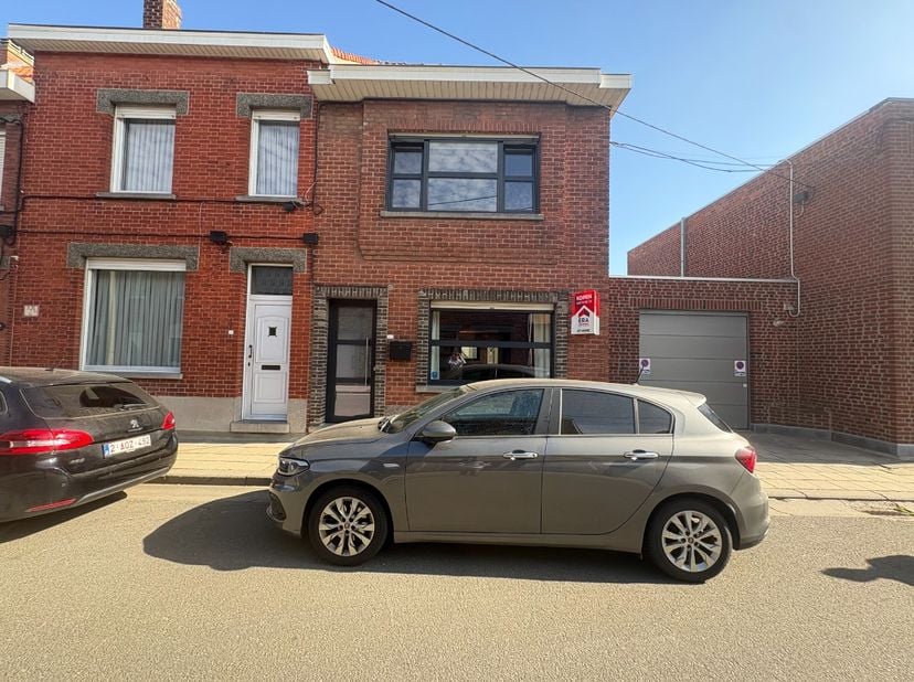 Huis te koop in Lourdesstraat 5A,
                    8940 Geluwe