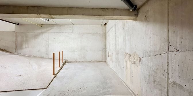 Garage te koop in Rembertstraat 4 bus P1, 8210 Veldegem