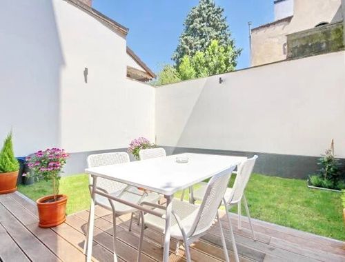                                         Appartement te koop in Sint-Gillis, € 425.000

