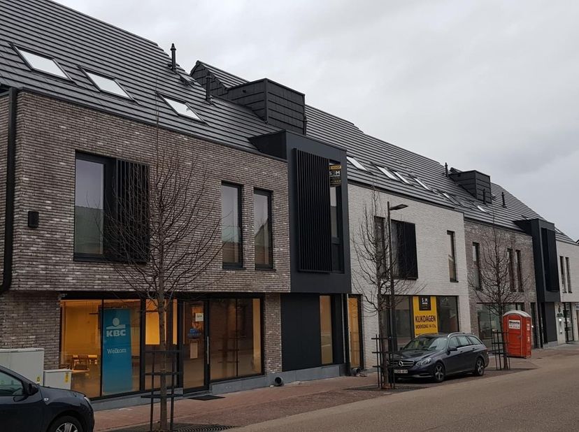 Bedrijfsvastgoed te koop
                    in 3850 Nieuwerkerken