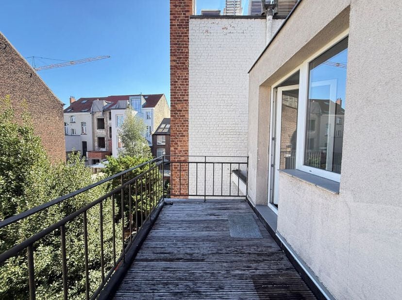 Appartement te huur in ,
                    1060 Sint-Gillis