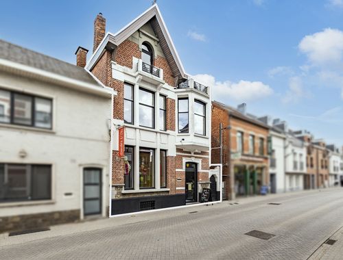                                         Gemengd gebruik te koop in Kasterlee, € 699.000
