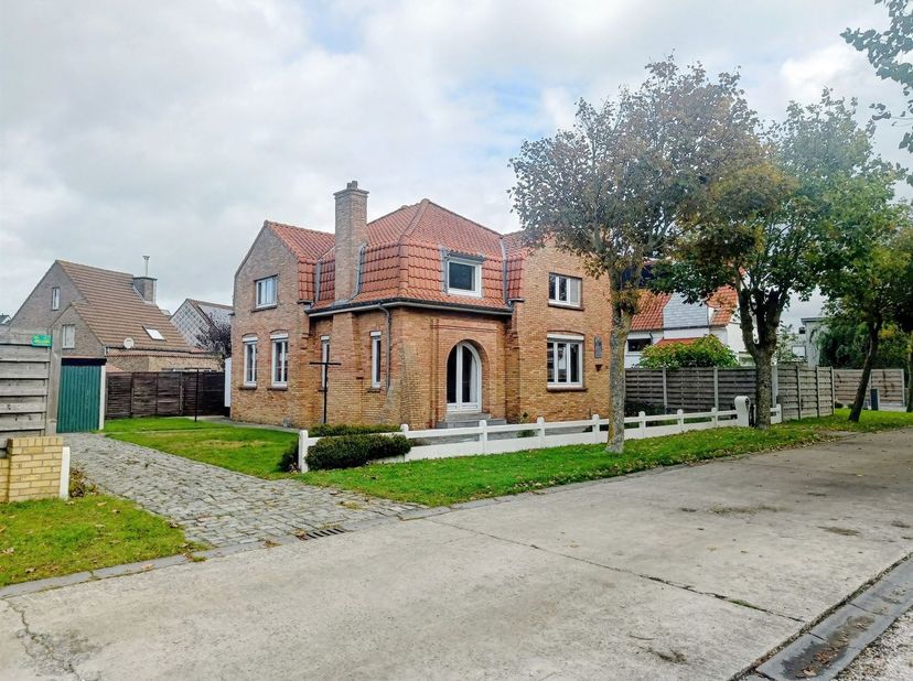 Huis te koop in Veldstraat 15,
                    8420 Wenduine