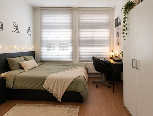                                         Kot-Kamer te huur in Antwerpen, € 445
