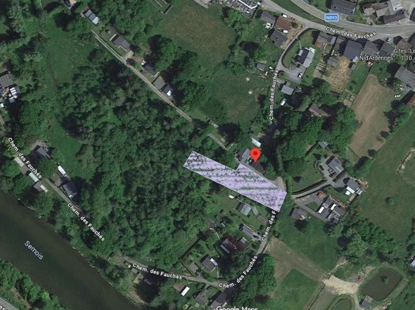 Recreatiegrond te koop in Poupehan<br />
Ruim perceel recreatiegrond van 1.154 m² met tuinhuis, rustig gelegen in Poupehan nabij de Semois.<br />
Op e