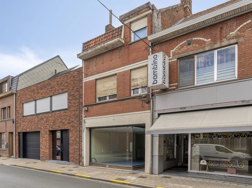 Bedrijfsvastgoed te koop in Ommegangstraat 16,
                    8870 Izegem