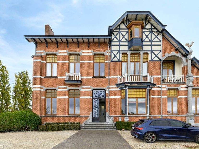 Bien professionnel à vendre à Lintsesteenweg 529/533 529,
                    2540 Hove