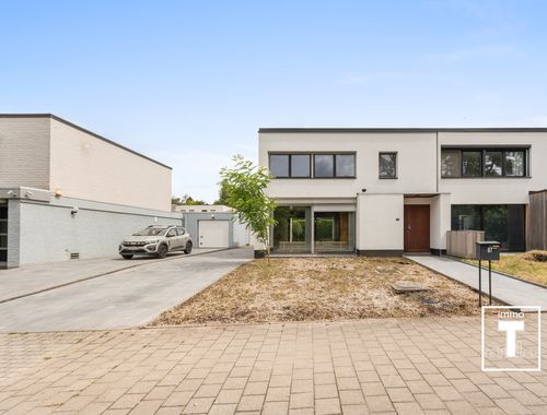                                         Woning te koop in Merelbeke, € 355.000
