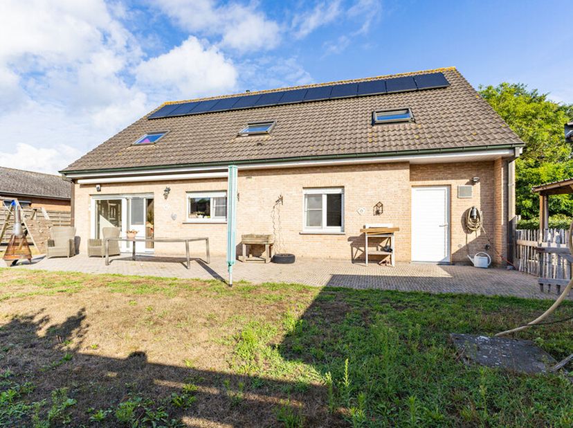 Huis te koop in Robert Vandammestraat 209,
                    8670 Koksijde