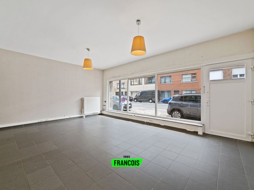 Appartement te koop in Nieuwpoortsesteenweg 348 bus 00.01,
                    8400 Mariakerke