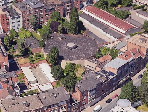                                         Entrepôt avec bureau à louer à Ixelles, € 12.000
