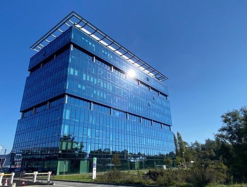                                         Bureaux à louer à Gent, € 8.560
