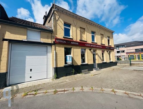                                         Bien commercial à vendre à Ninove, € 219.000
