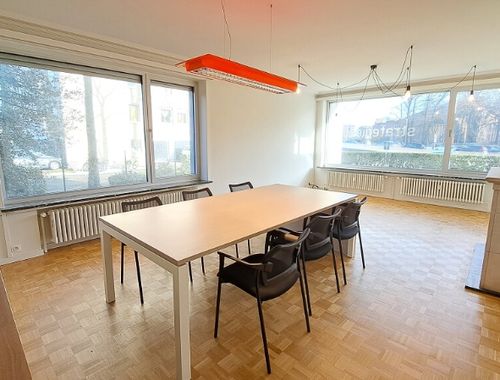                                         Bureaux à vendre à Sint-Michiels, € 325.000
