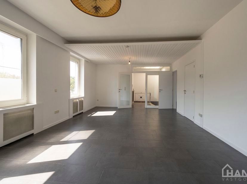 Appartement à louer
                    à 2170 Merksem