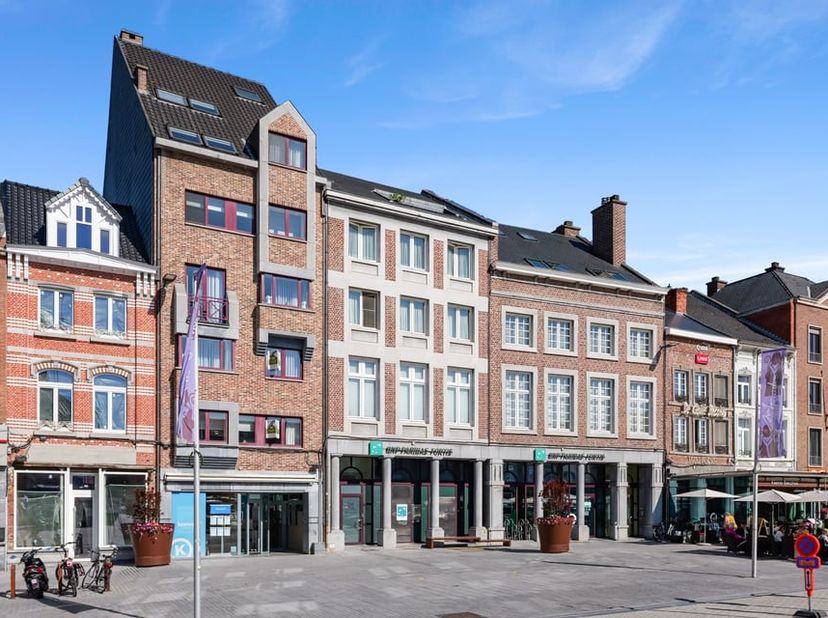 Appartement te koop in Grote Markt 32 bus 302,
                    3800 Sint-Truiden